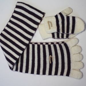 DIESEL GLOVES AND SCARF FOR KIDS